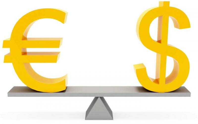 Доллар против евро